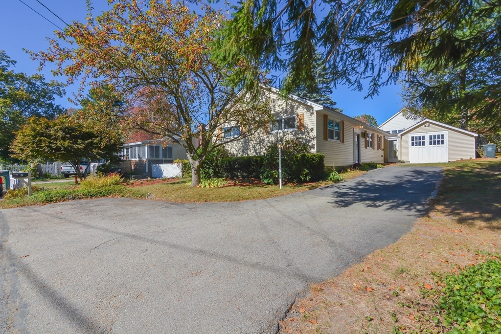 91 Hillcrest Rd