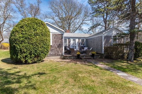 Single Family Residence in Harwich MA 7 Hudson Ln.jpg