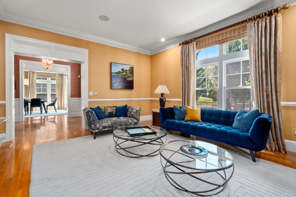 9 Stonegate Dr