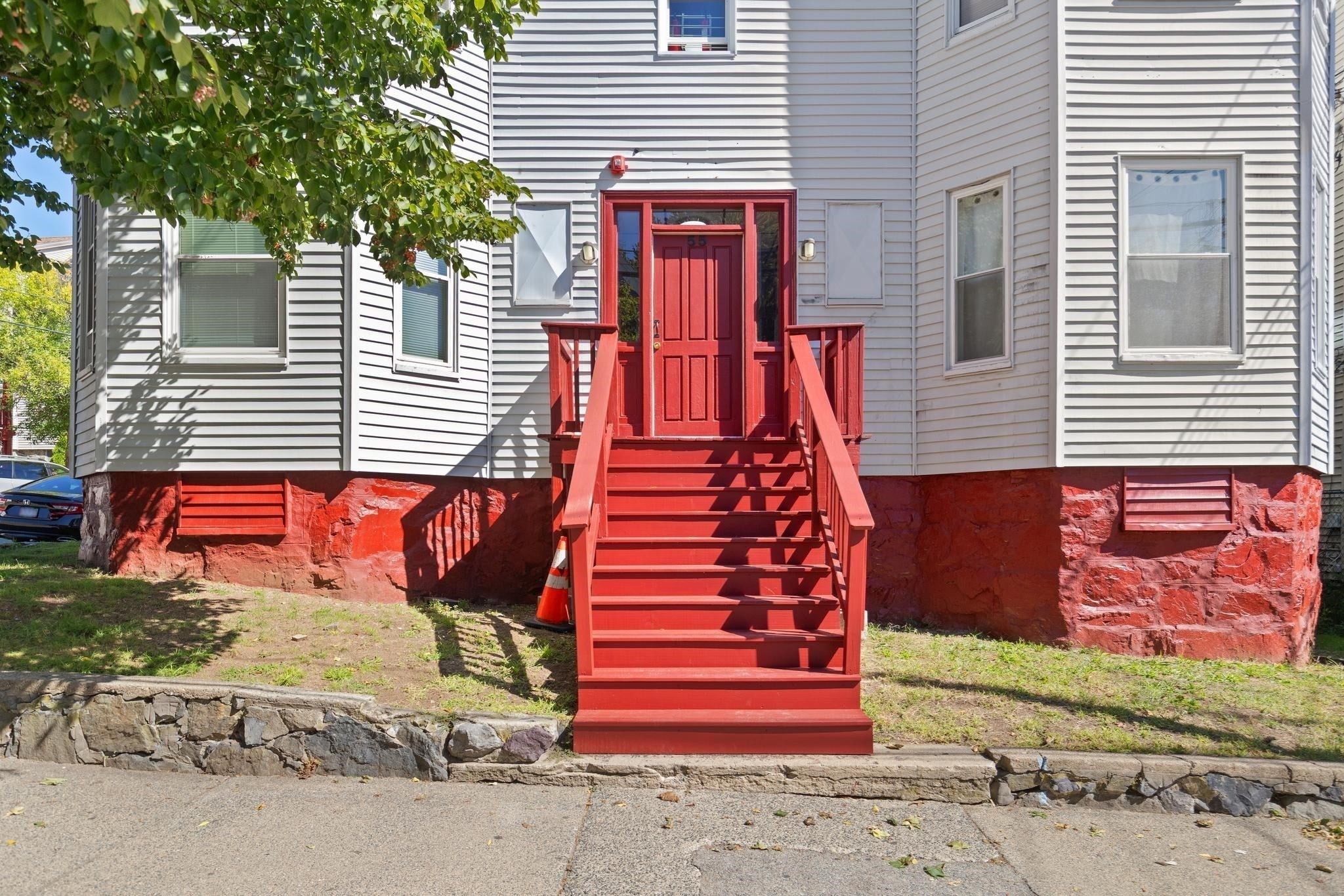 55 Rock Ave