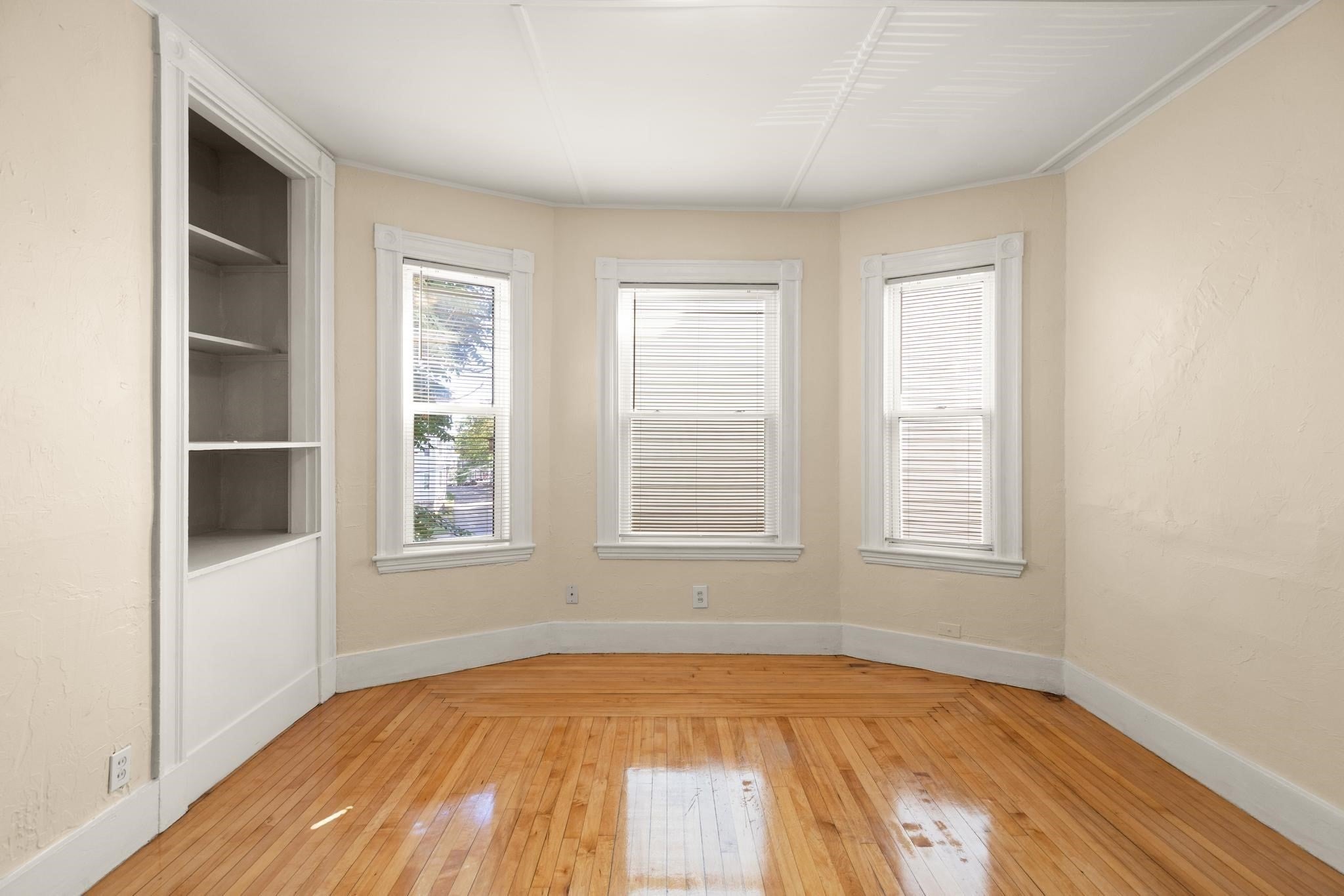 55 Rock Ave, Lynn, MA, 55 Rock Ave, Lynn, MA Photo #8