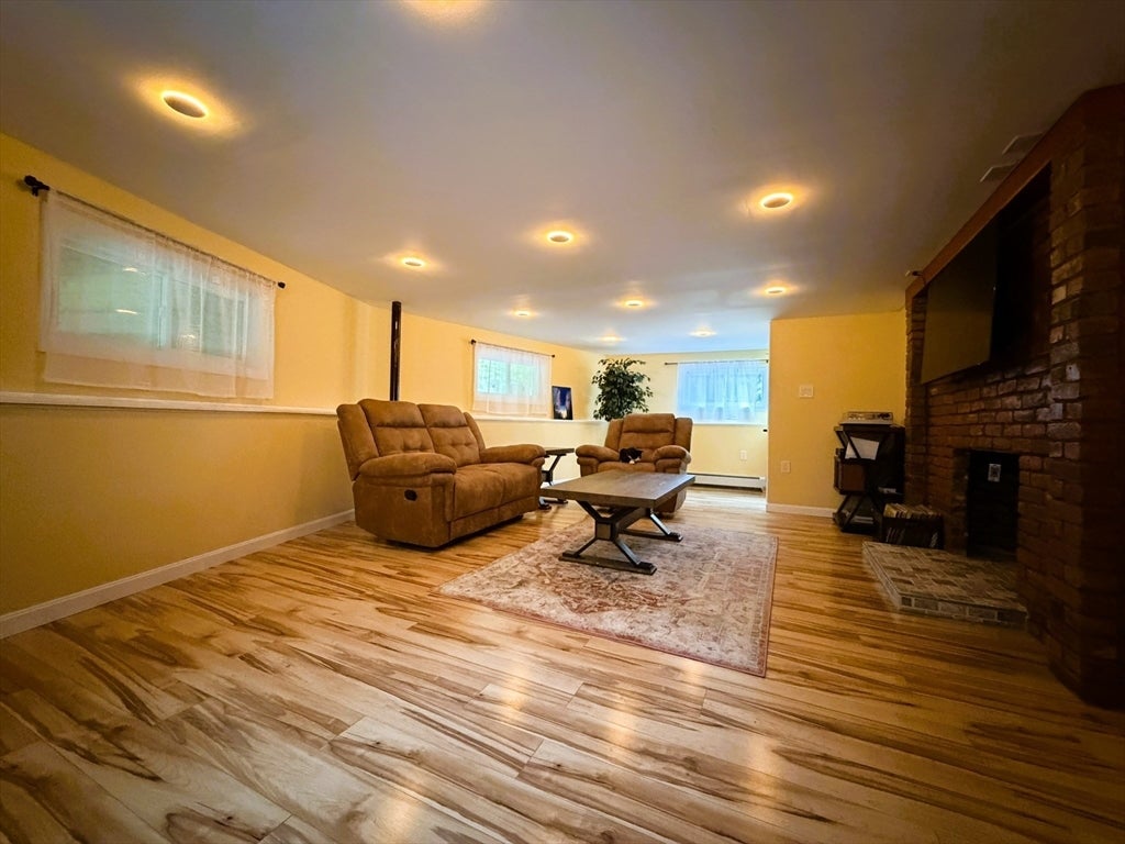 31 Green St, Northborough, MA, 31 Green St, Northborough, MA Photo #9