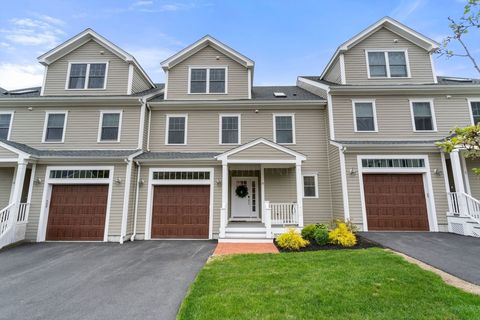 12 Blueberry Hill Lane 12 Melrose MA 02176