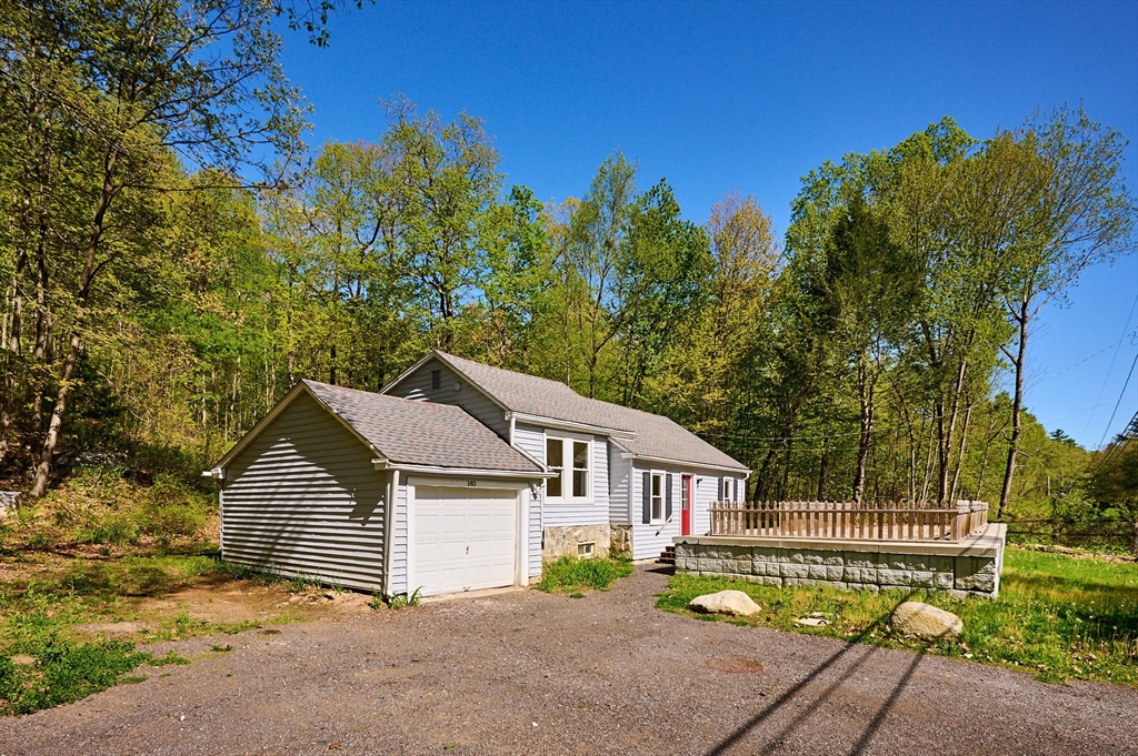 140 Amherst Rd