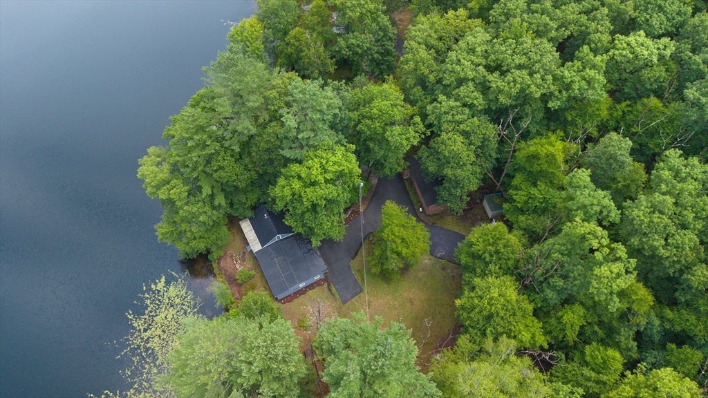 24 Cote Ln