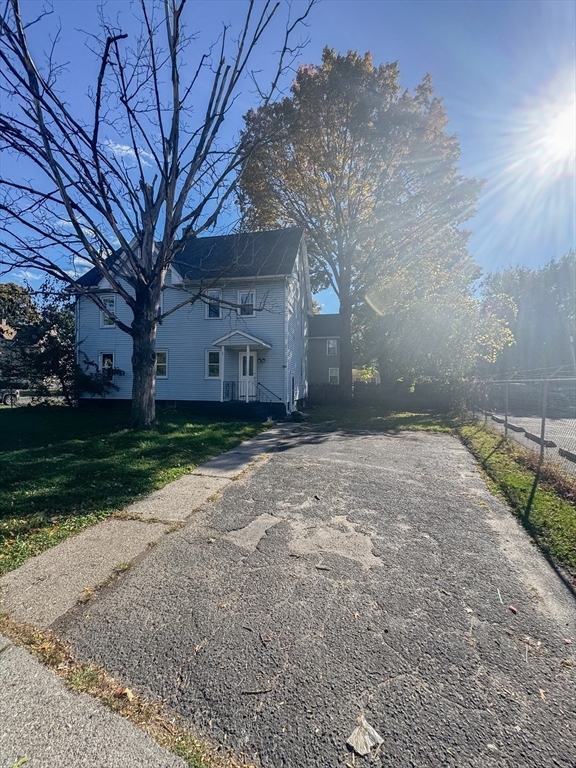 3-5 Noel St