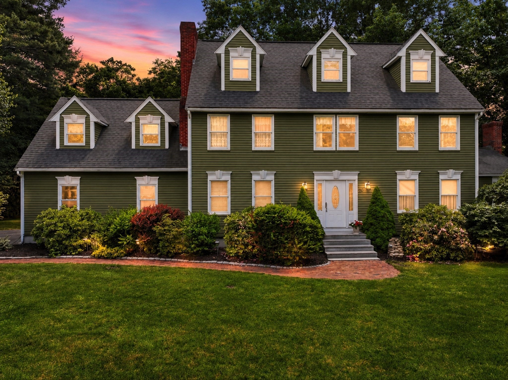 30 Knollwood Drive