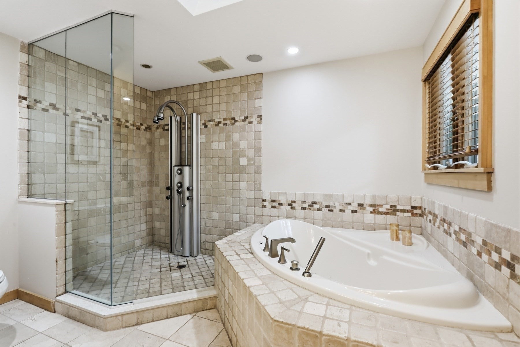 89 Dunstable RD, Westford, MA Photo #17