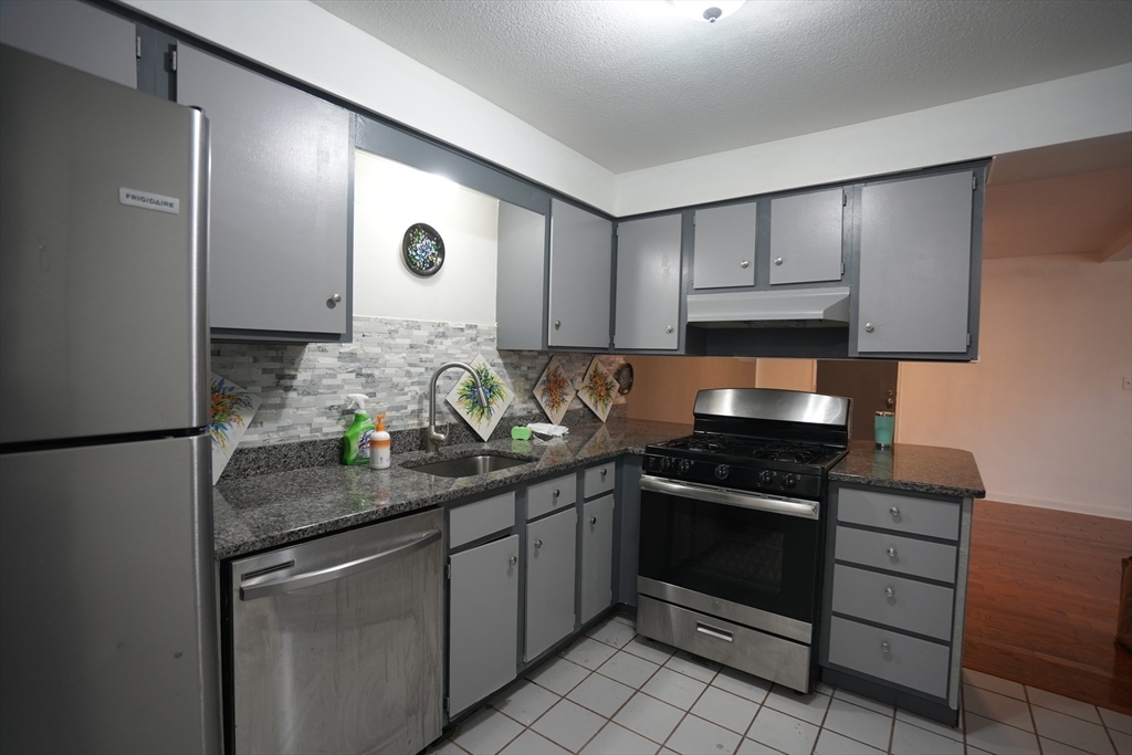 1461 Pawtucket Blvd 3-1
