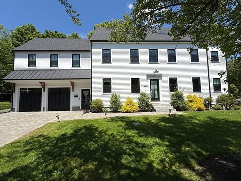 8 Briggs Rd Lexington MA 02421