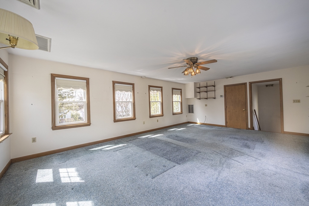 16 S Merrill St, Haverhill, MA Photo #6