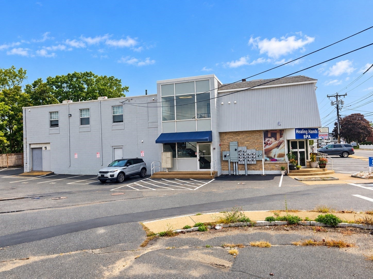 235 Barnstable Rd
