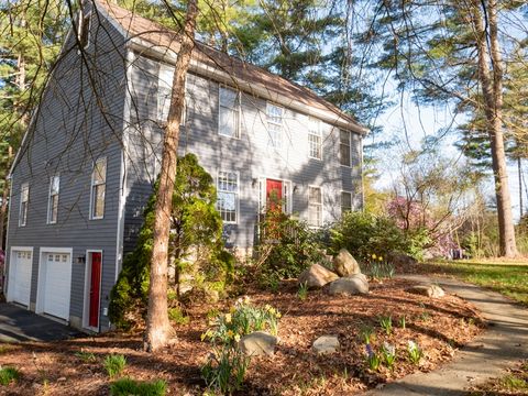 495 Old Farm Road Amherst MA 01002