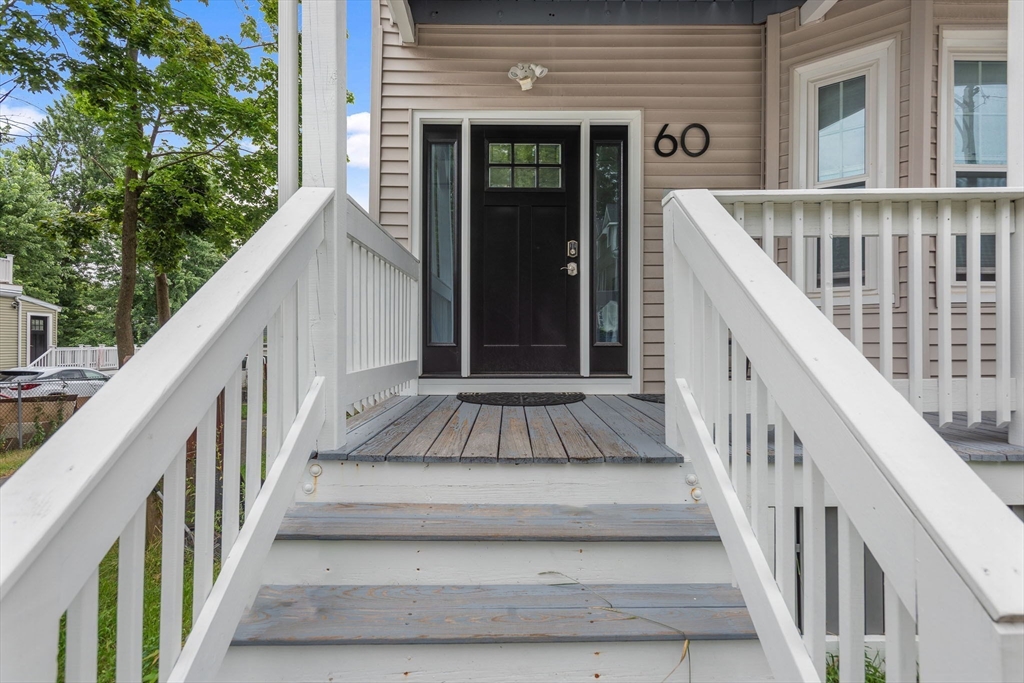 60 Thetford Ave
