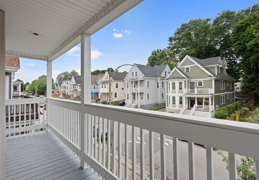 60 Thetford Ave