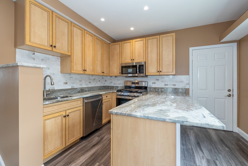 39-41 Neillian St 39