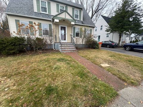 30 Stearns Rd - Belmont MA 02478
