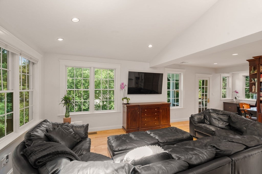 111 Clinton Road, Brookline, MA, 111 Clinton Road, Brookline, MA Photo #21