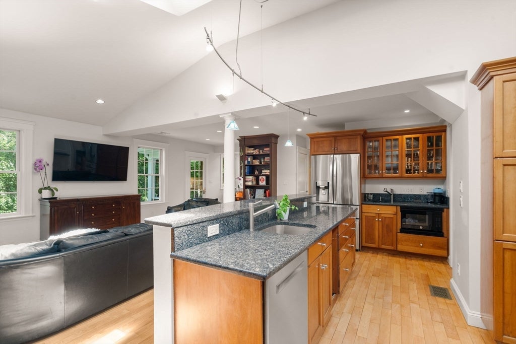 111 Clinton Road, Brookline, MA, 111 Clinton Road, Brookline, MA Photo #18