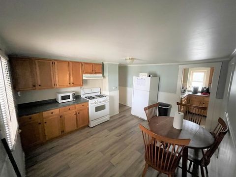 Photo of 94 Walnut #3, Everett, MA 02148 (MLS # 73504321)