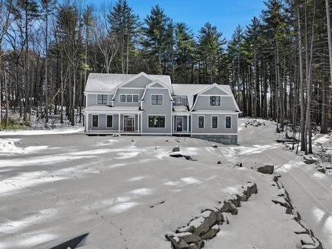 Photo of 37 Lincoln Street, Hopkinton, MA 01748 (MLS # 73429101)