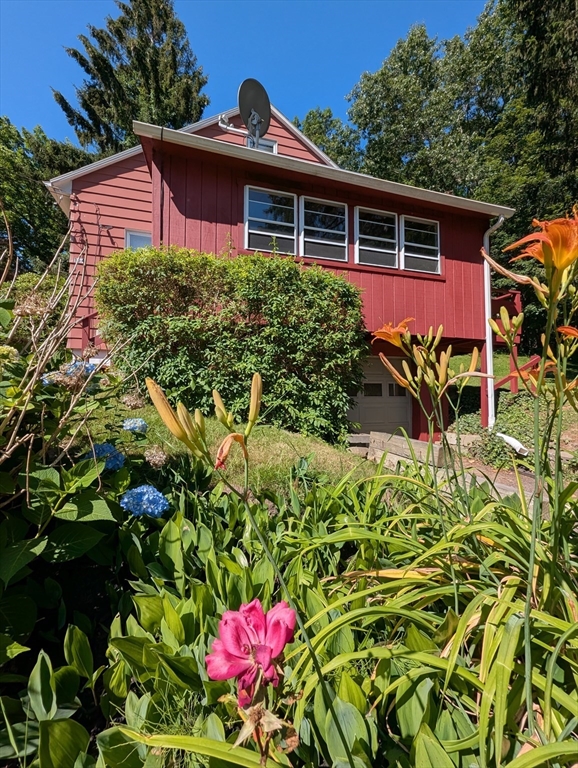 154 Rawson St