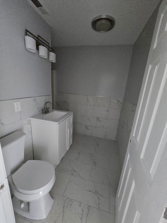 466 Park Ave 1