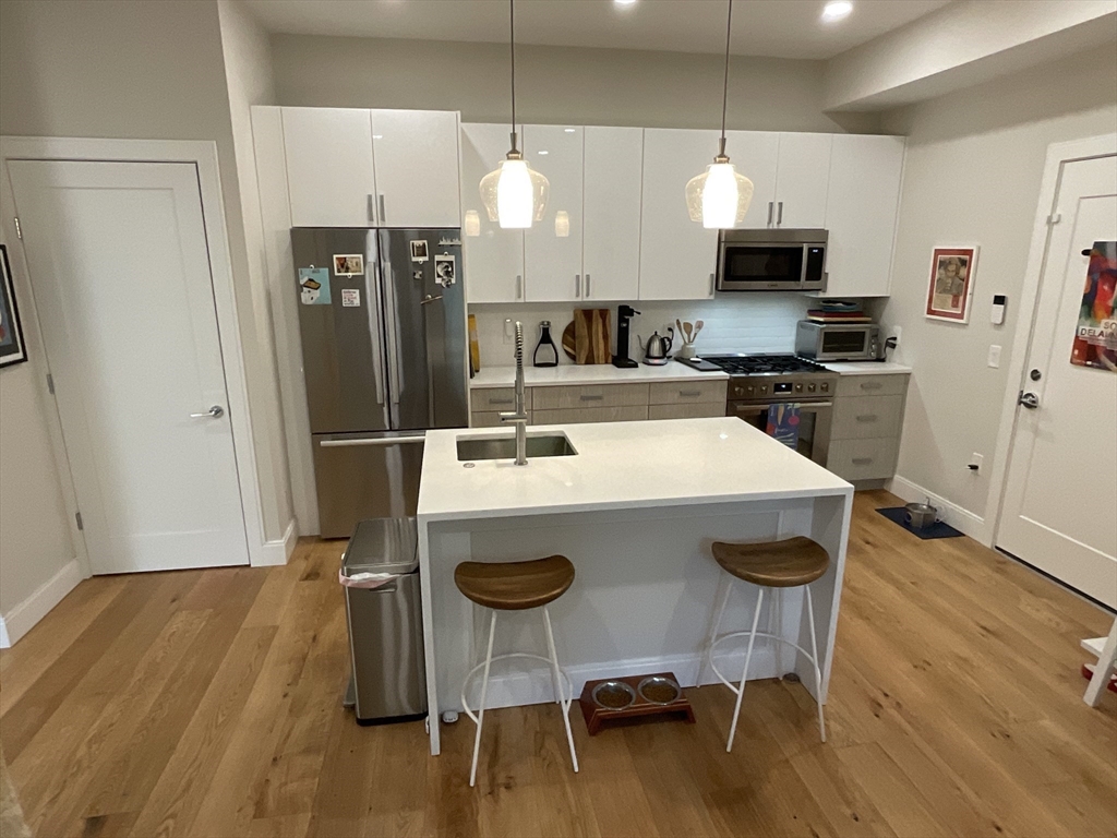 106 Forest Hills St 101