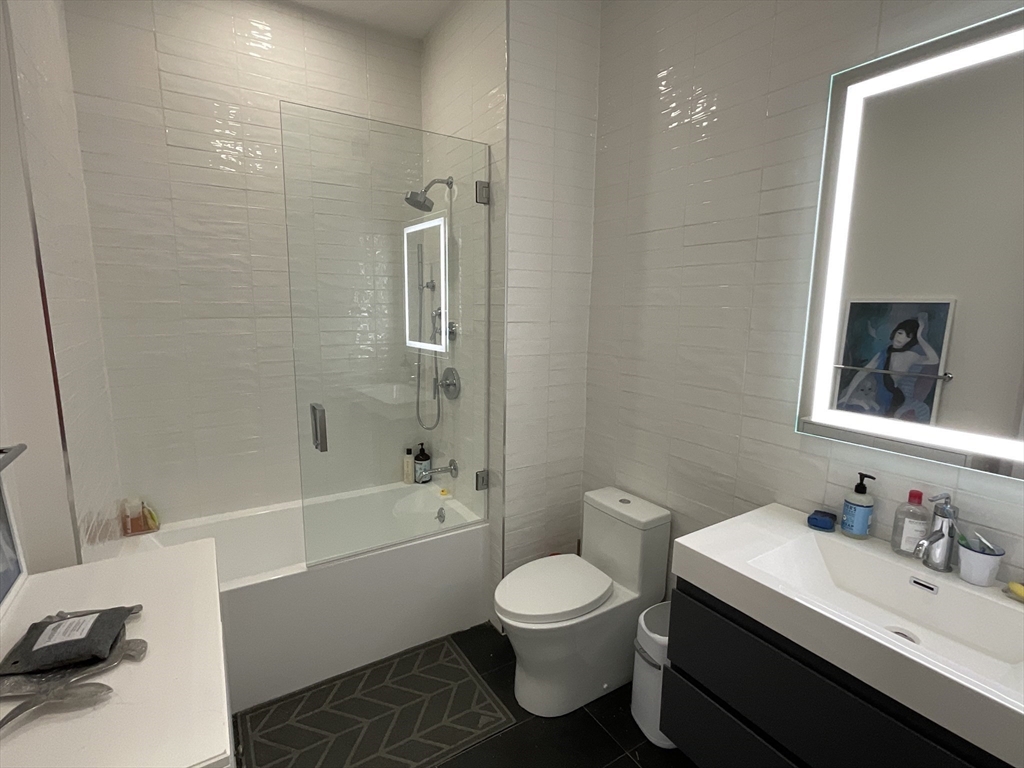 106 Forest Hills St 101