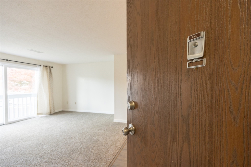 1805 Franklin Crossing Rd 1805