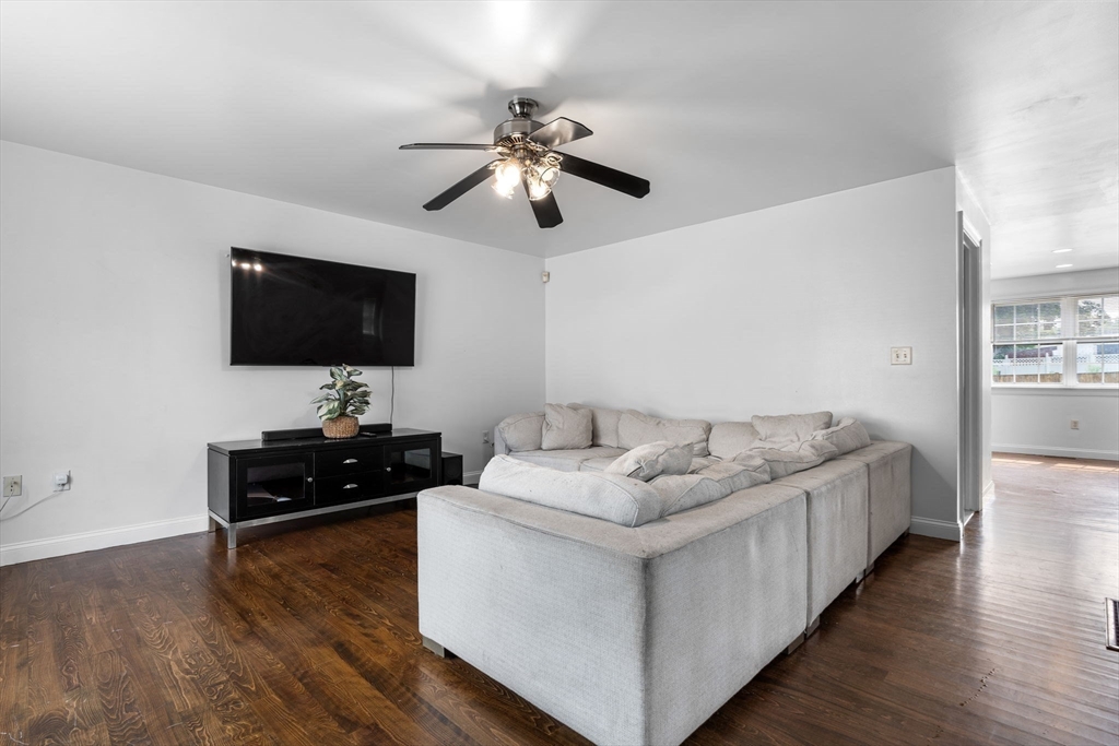 1442 Hyde Park Avenue 1442
