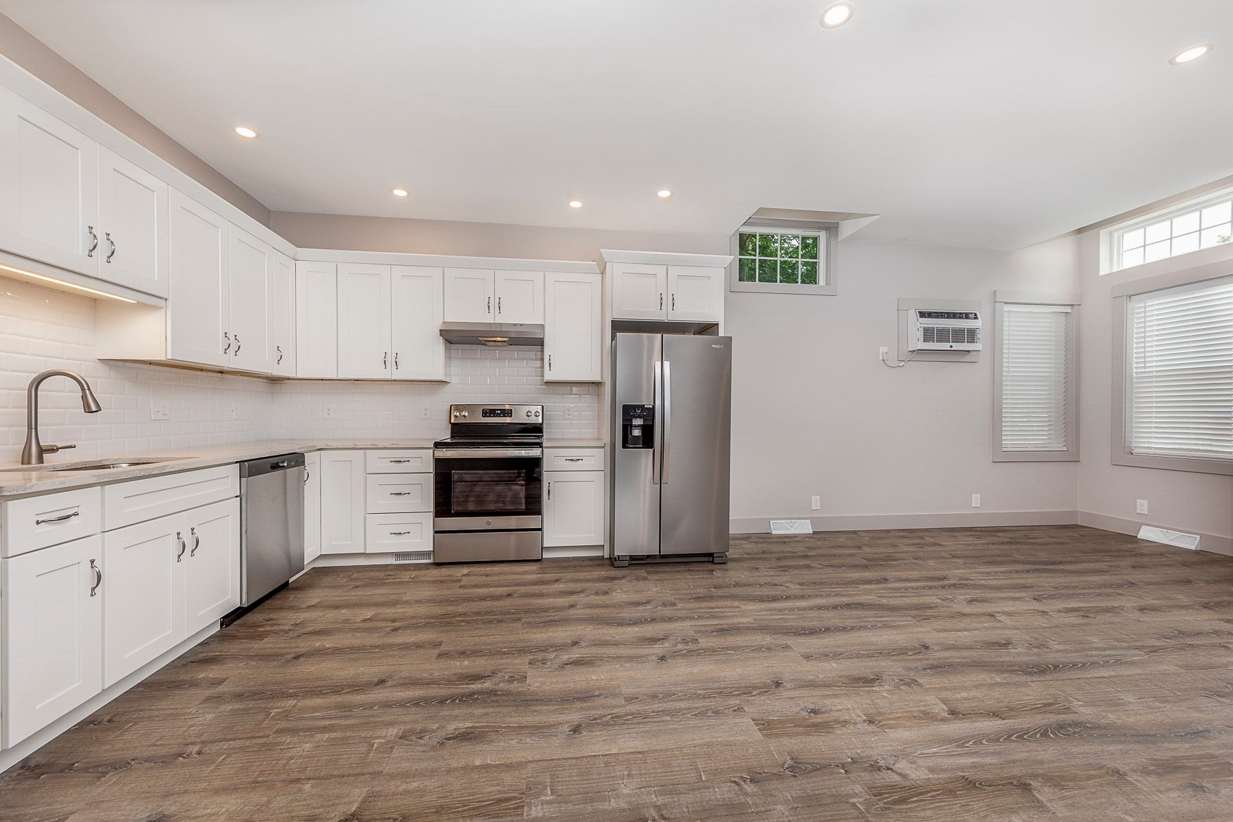 267 Humphrey Street #A, Marblehead, MA, 267 Humphrey Street #A, Marblehead, MA Photo #4