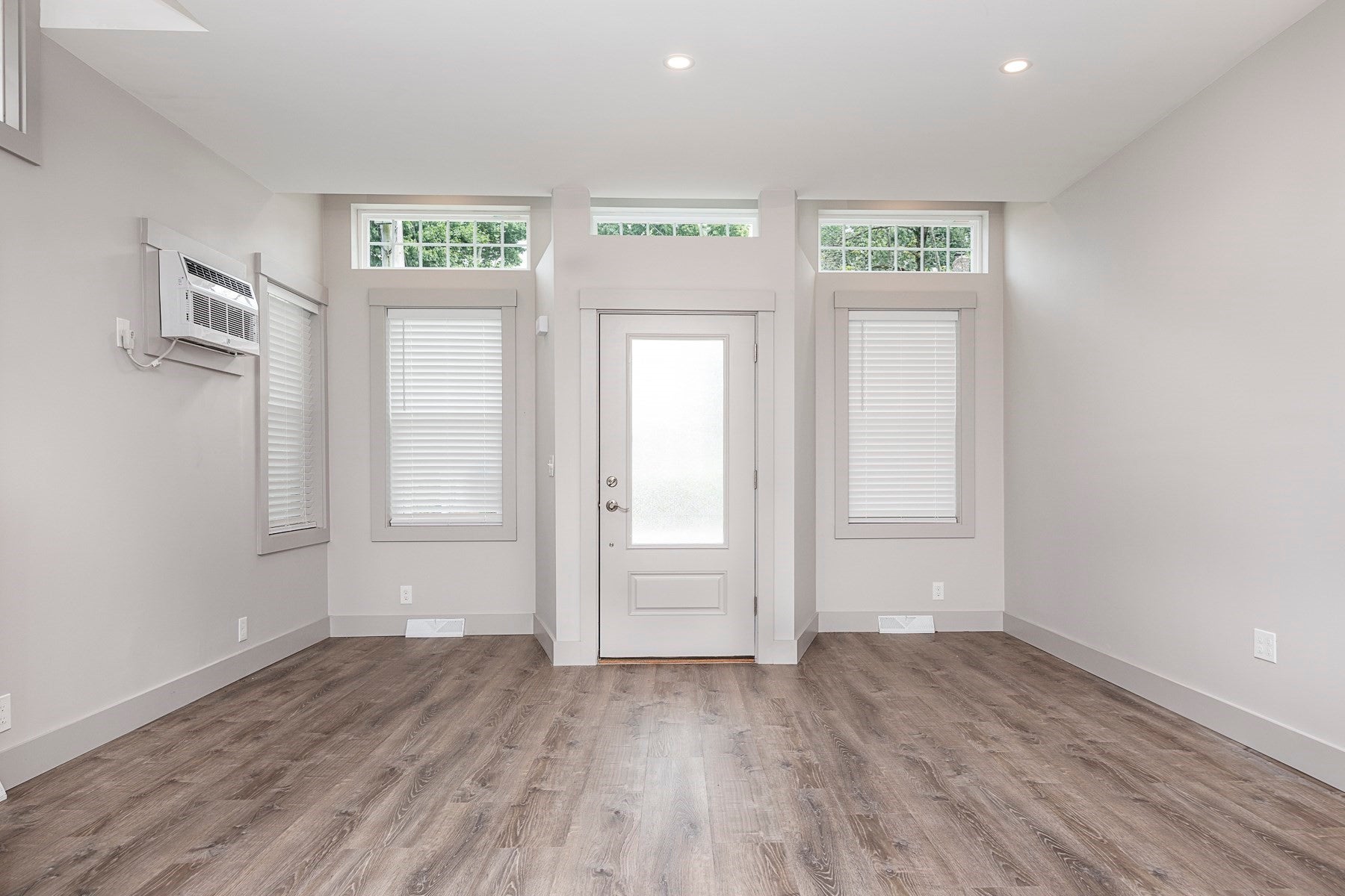 267 Humphrey Street #A, Marblehead, MA, 267 Humphrey Street #A, Marblehead, MA Photo #2