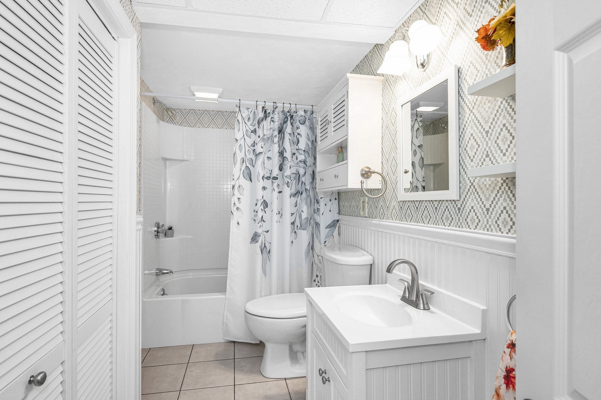 83 Black Oak Lane, Dracut, MA Photo #29