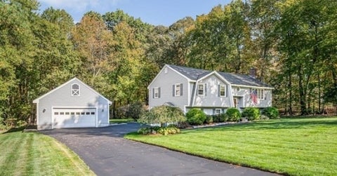 Photo of 83 Black Oak Lane, Dracut, MA 01826 (MLS # 73576625)