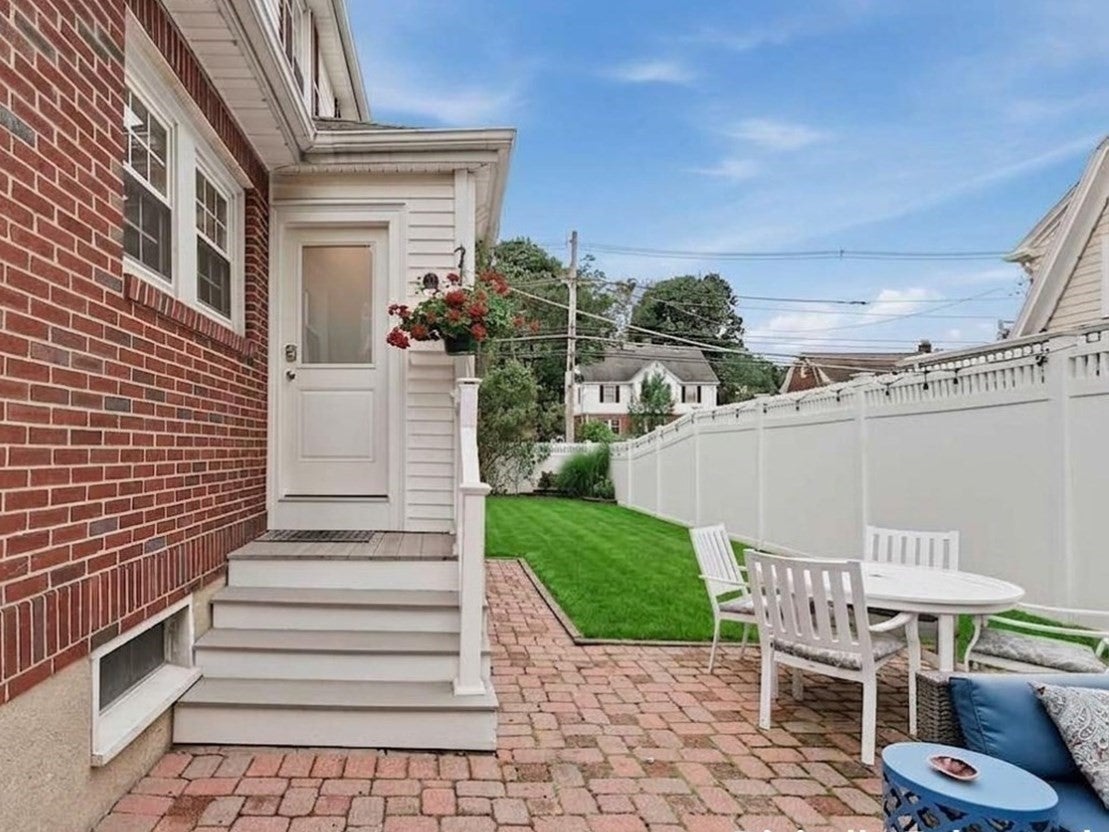 66 Damon Rd, Medford, MA, 66 Damon Rd, Medford, MA Photo #11