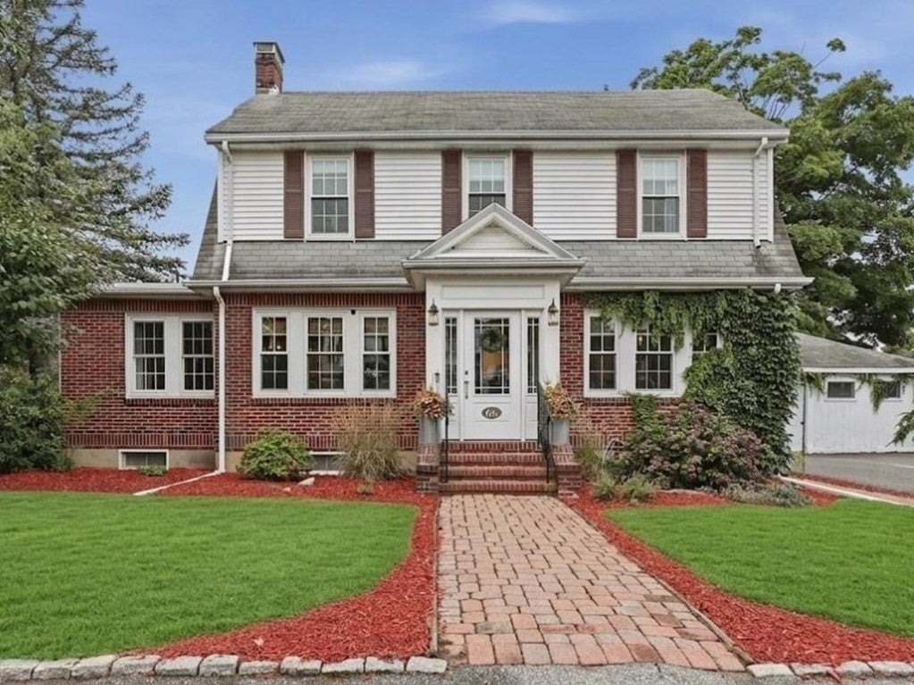 66 Damon Rd
