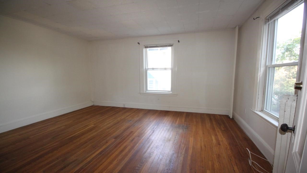 Photo of 31 Acton St, Arlington, MA