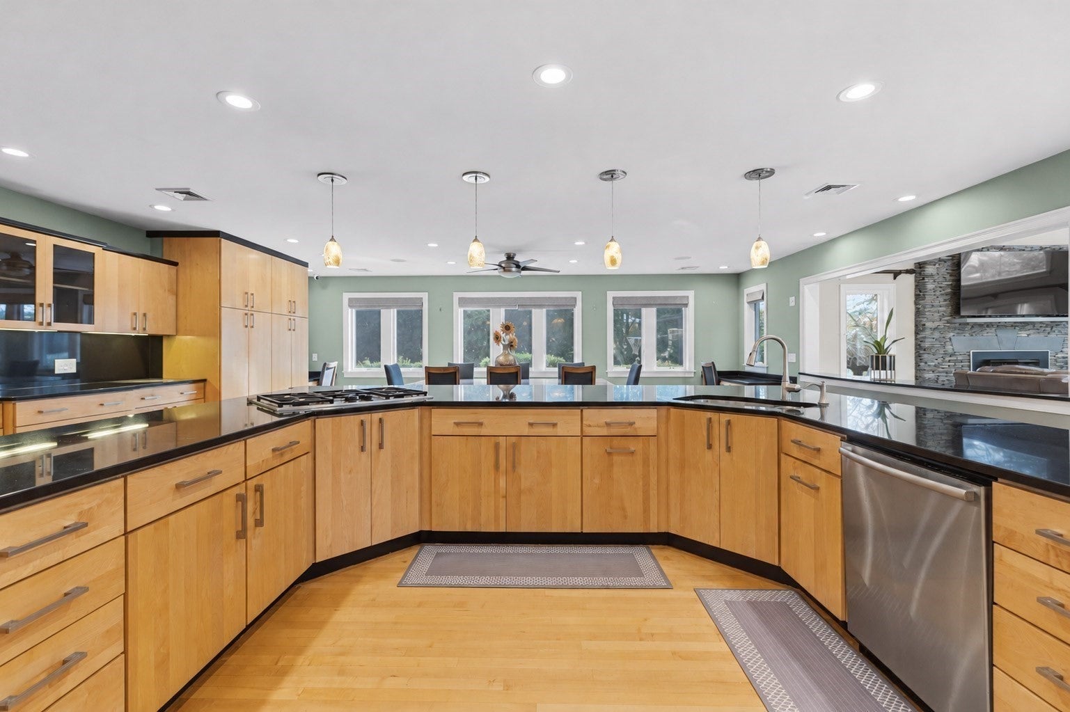 267 Chestnut St, Seekonk, MA, 267 Chestnut St, Seekonk, MA Photo #6