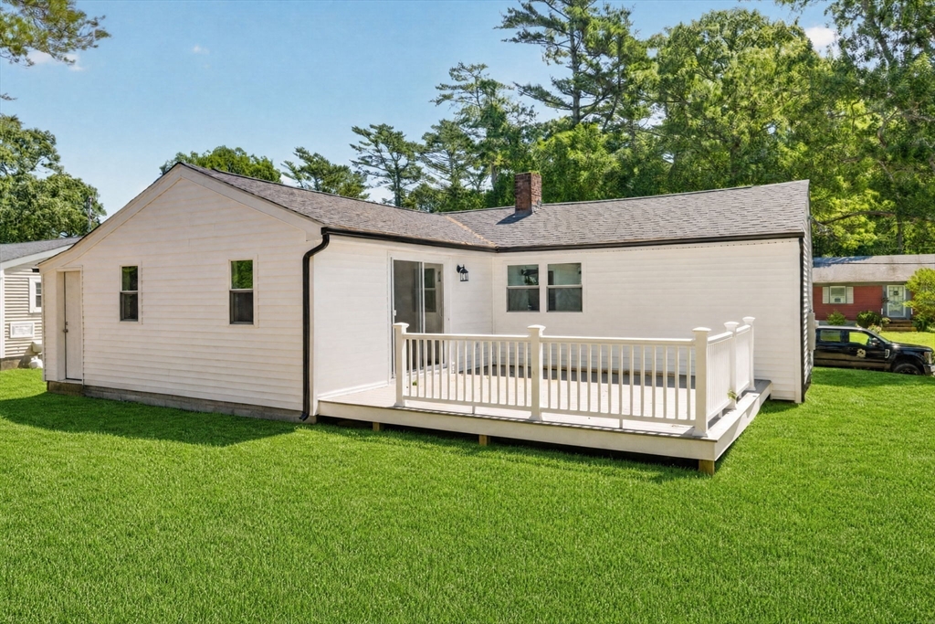 56 Buzzards Bay Dr