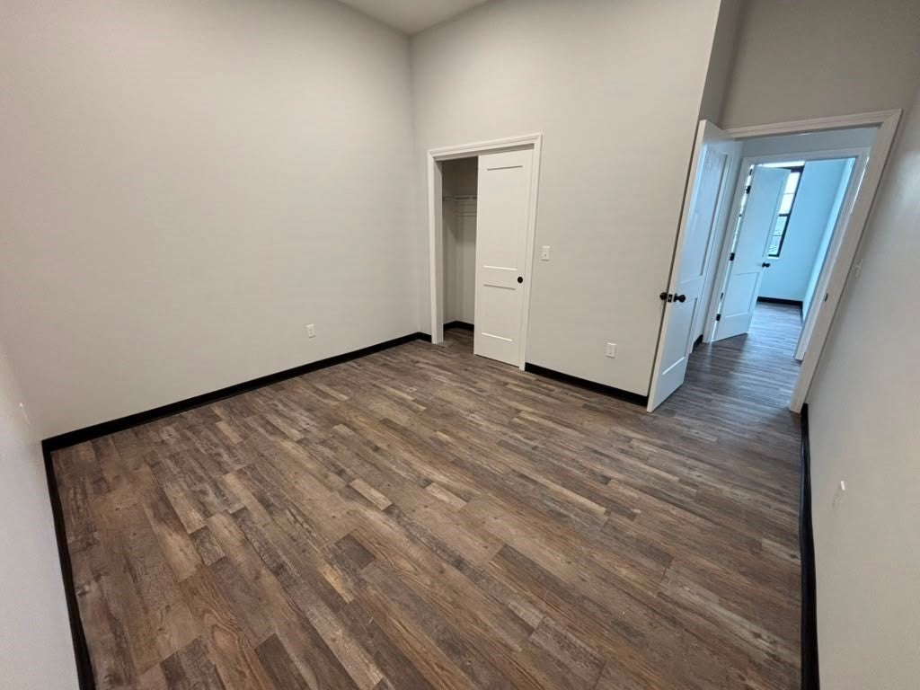 439 Pine St 102