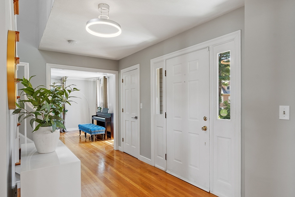 21 Valleyfield St