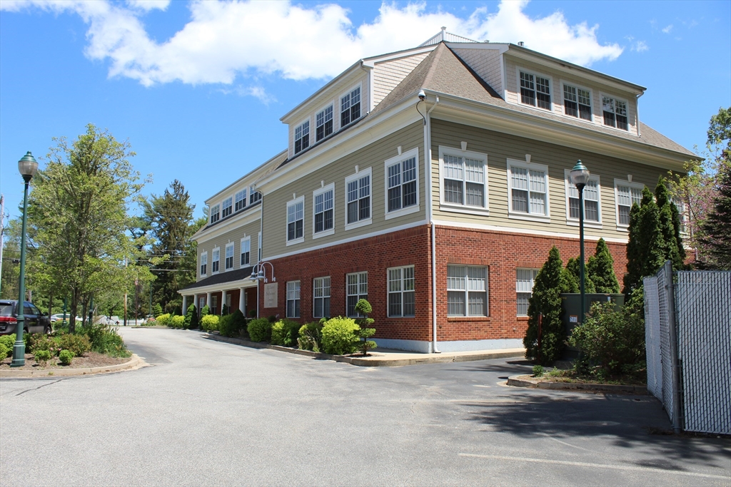 2523-2527 Cranberry Hwy