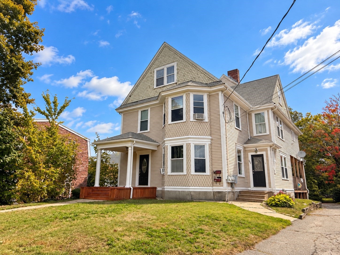 299 Adams St 1