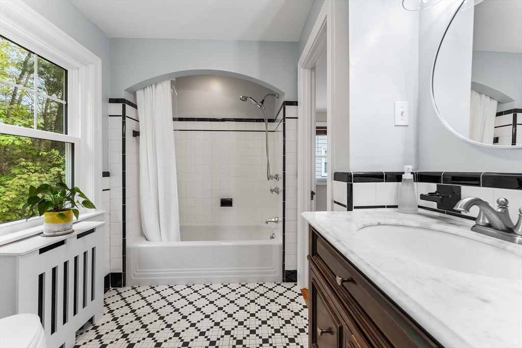 11 Crehore Rd, Boston, MA Photo #15