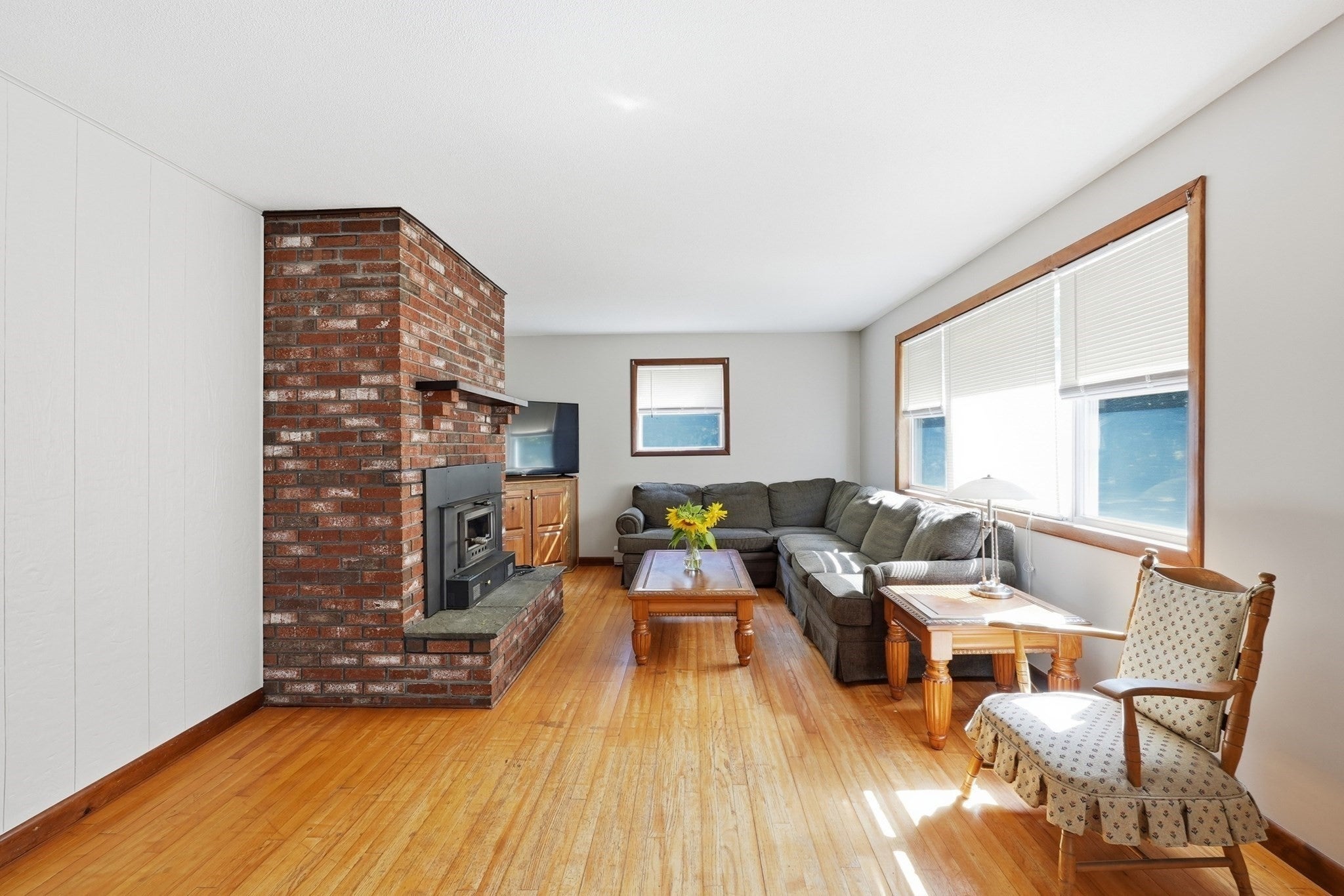 42 Lakeview Dr, West Brookfield, MA, 42 Lakeview Dr, West Brookfield, MA Photo #12