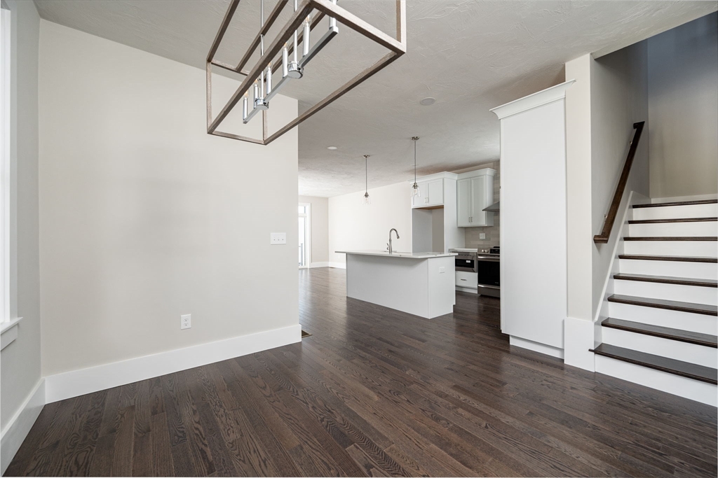 58 Metacomet Road 17