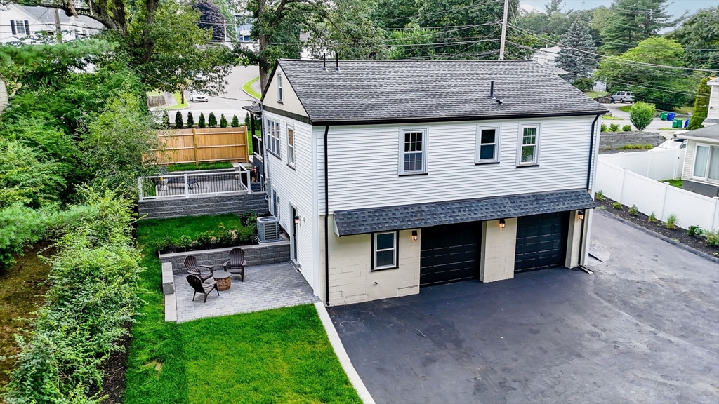 877 Main Street