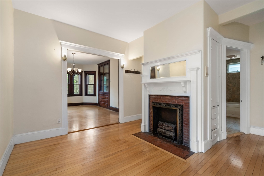 12 Merrill Street