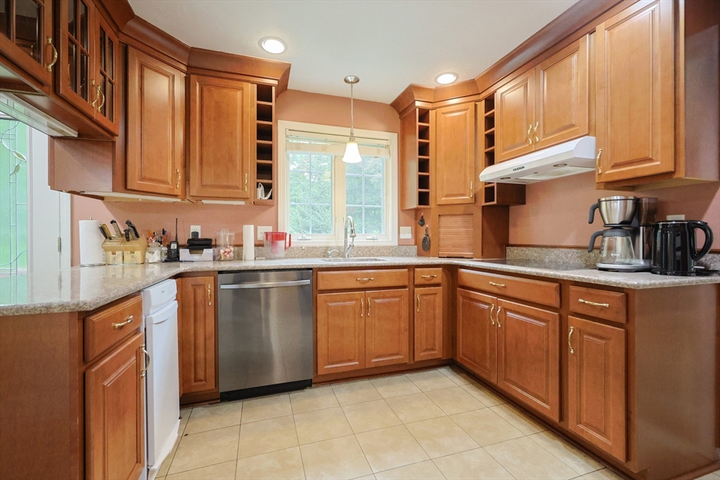 11 Dianne Ln